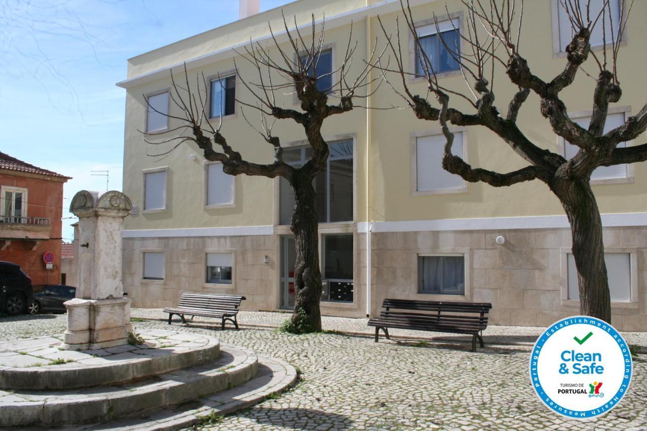 Cezimbra Apartment