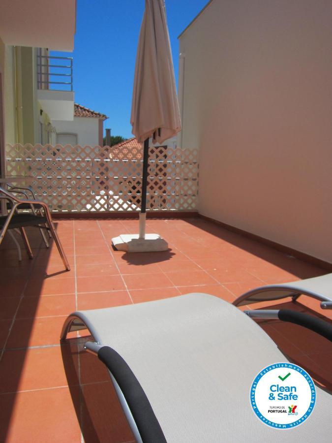 Cezimbra Apartment *